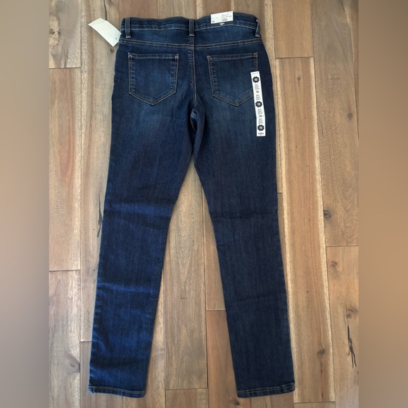 OSHKOSH Super Skinny Jeans NWT - Picture 2 of 3